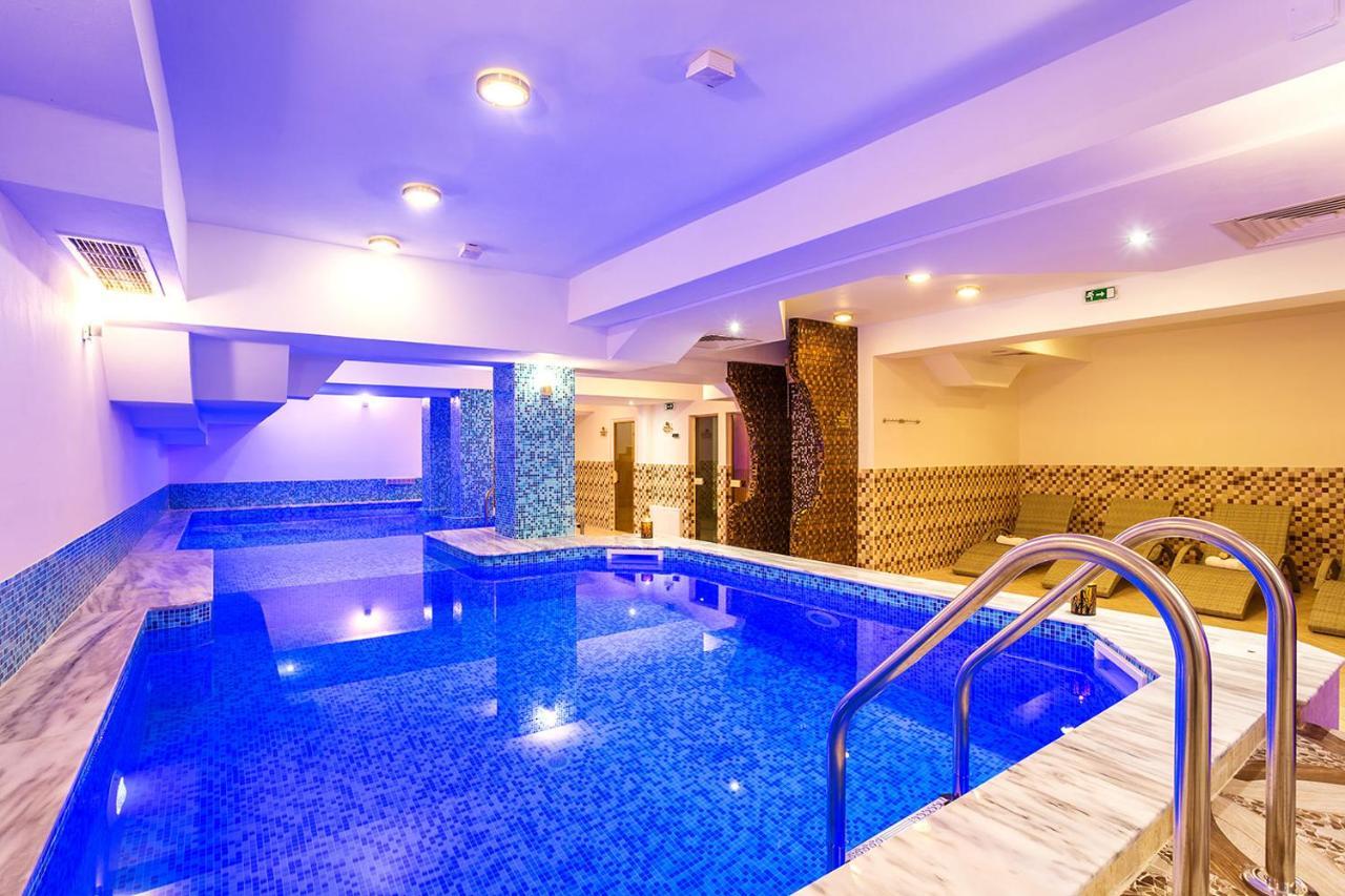 Family Hotel Romantika Velingrad Exterior photo