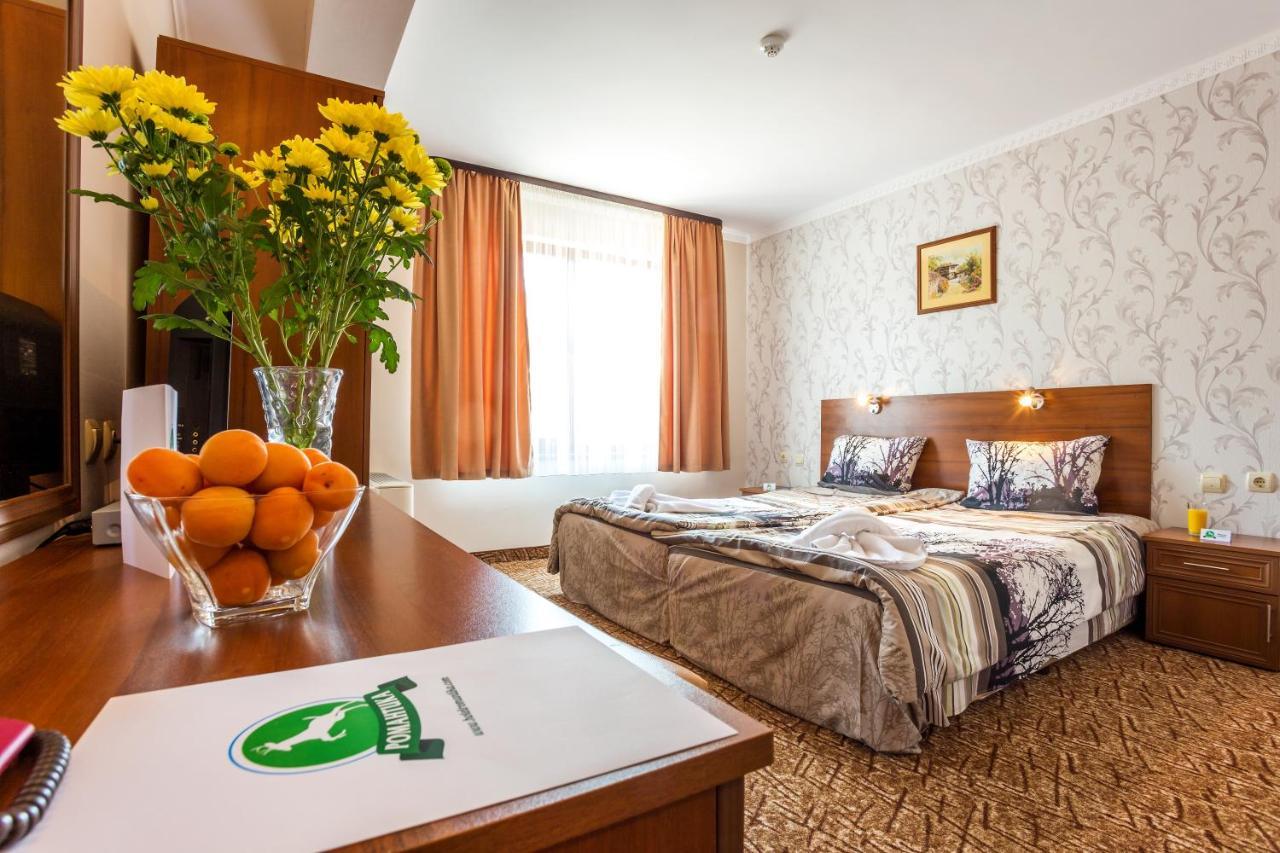 Family Hotel Romantika Velingrad Exterior photo